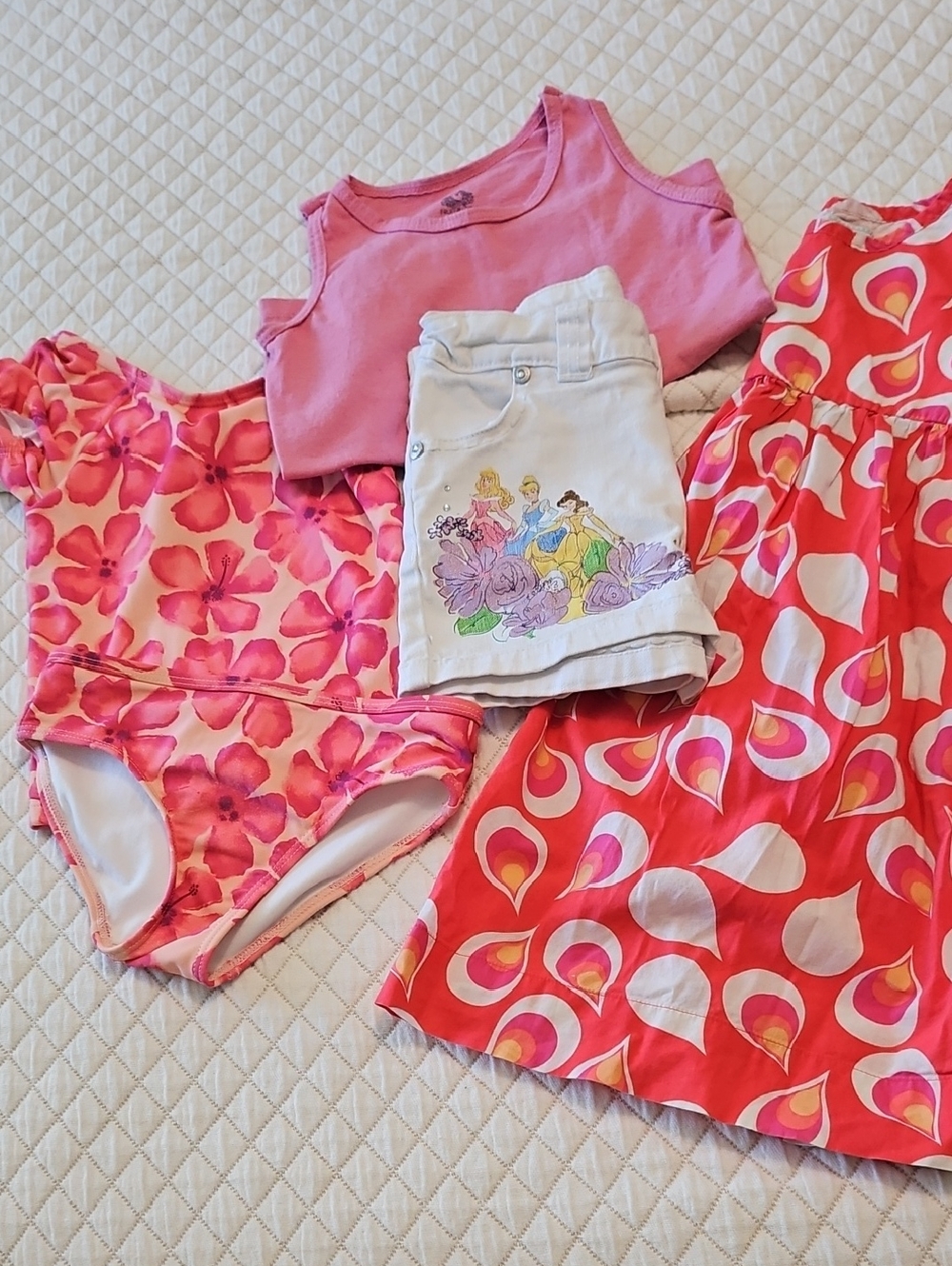 Girls 4t clothing lot 5 pieces Summer